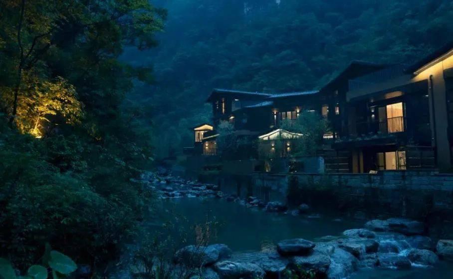 逃离遗弃的建筑3