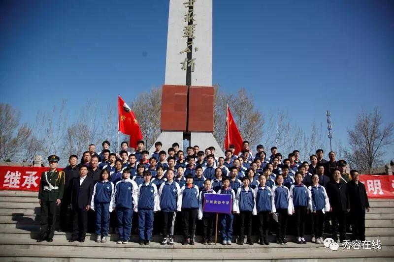 以梯作舟渡塘抢修